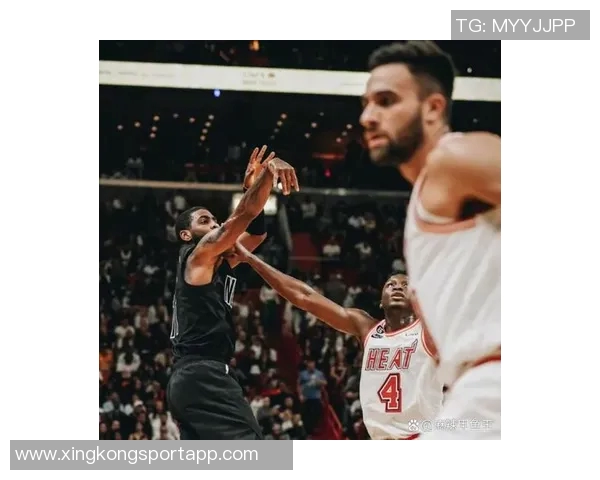 格雷森阿伦外线火力全开12投6中砍下17分4篮板5助攻表现抢眼