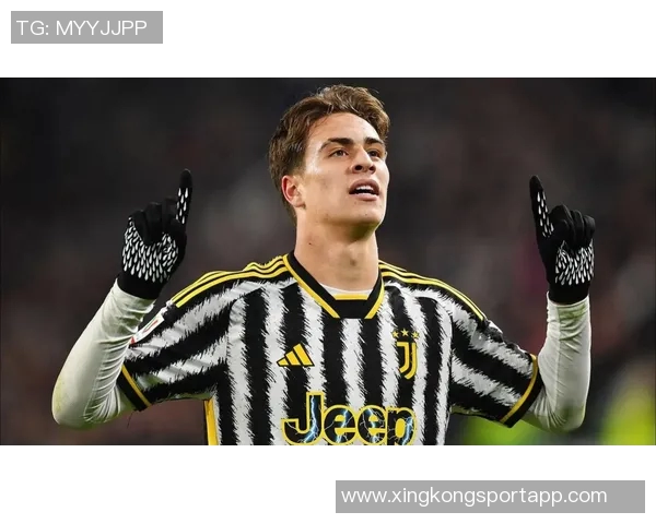 名宿认为伊尔迪兹穿10号球衣无碍但担任队长的决定值得反思